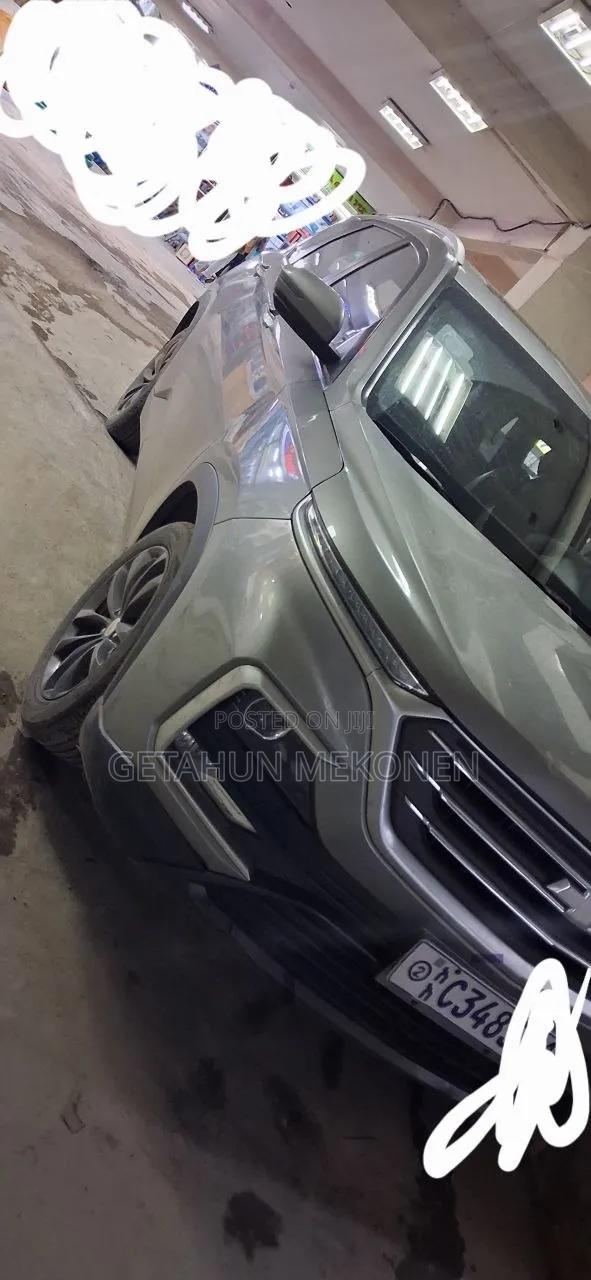 Chevrolet Captiva 2022 Gray