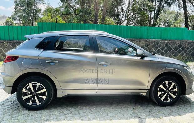 BYD E2 43 kWh 94 hp FWD 2025 Blue