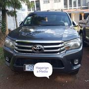 Toyota Hilux 2017 Gray for sale