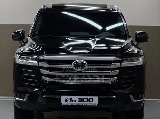 Toyota Land Cruiser 2023 Black