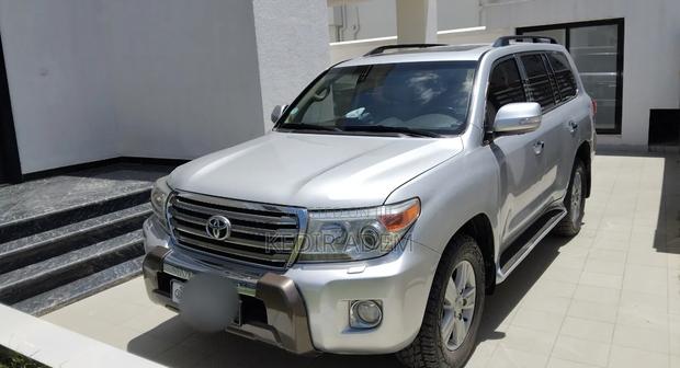 Toyota Land Cruiser 2016 Silver