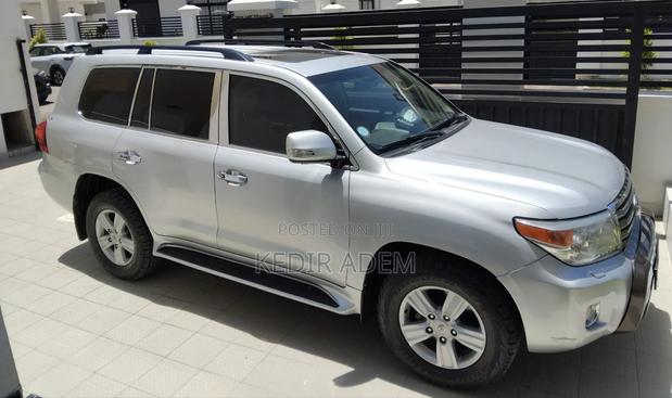 Toyota Land Cruiser 2016 Silver