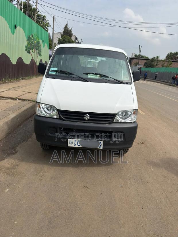 Suzuki Eeco 2025 White