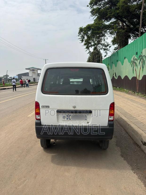 Suzuki Eeco 2025 White