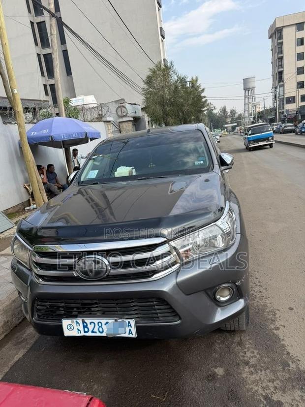 Toyota Hilux 2017 Black