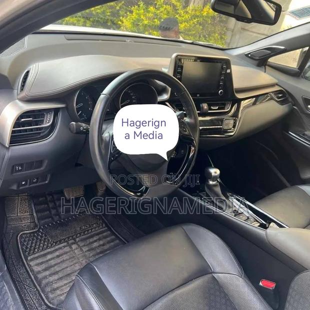 Toyota C-HR 2022 White