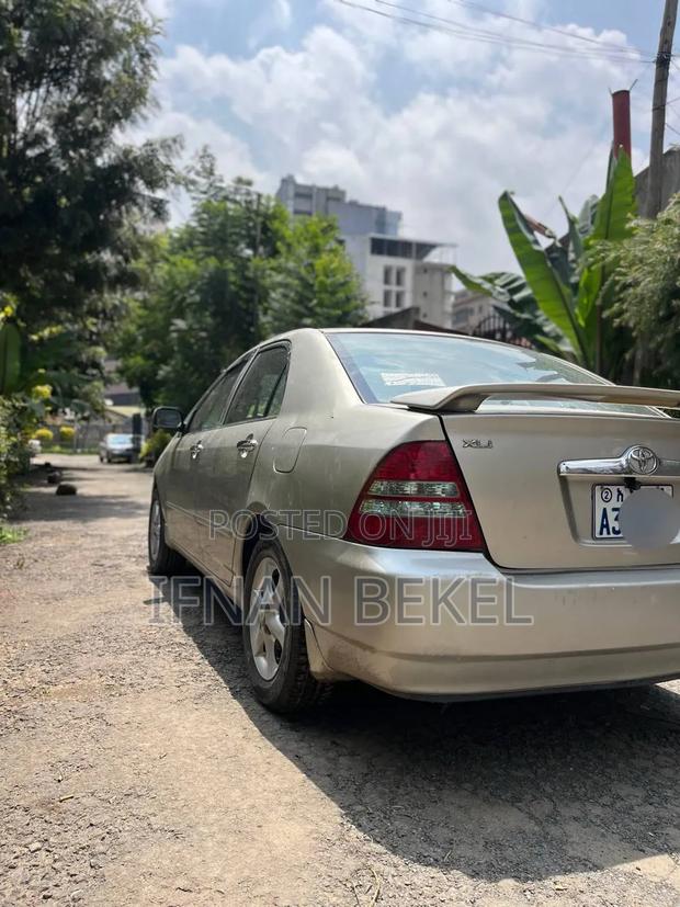 Toyota Corolla 2003 Gold