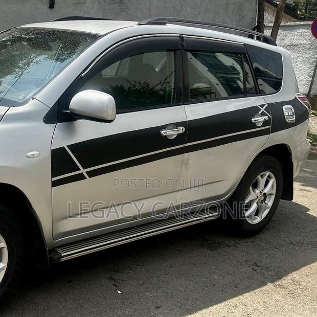 Toyota RAV4 2007 White