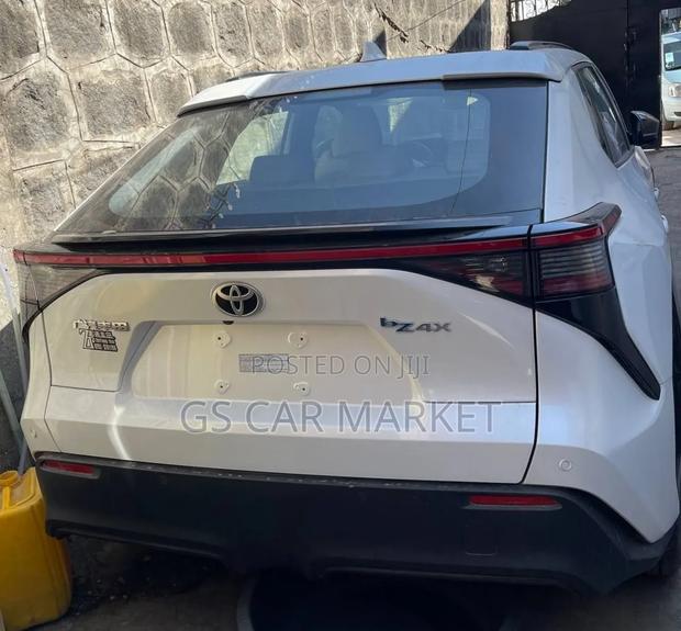 New Toyota bZ4X 2024 White