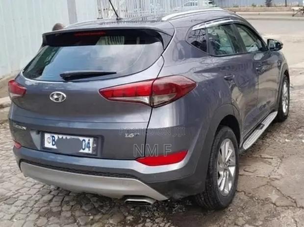 Hyundai Tucson 2016 Gray