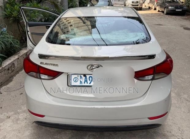 Hyundai Elantra 2015 Ivory