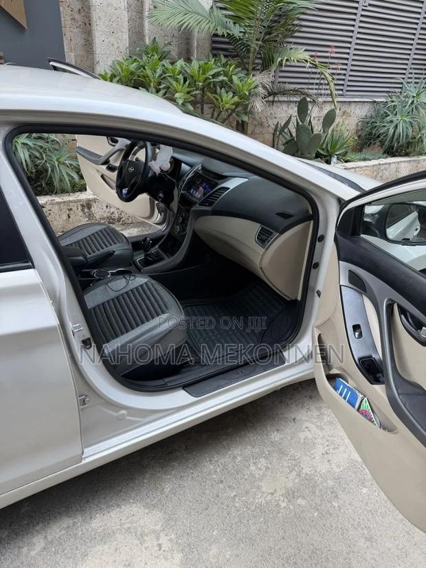 Hyundai Elantra 2015 Ivory