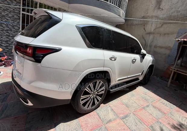 Lexus LX 2023 White
