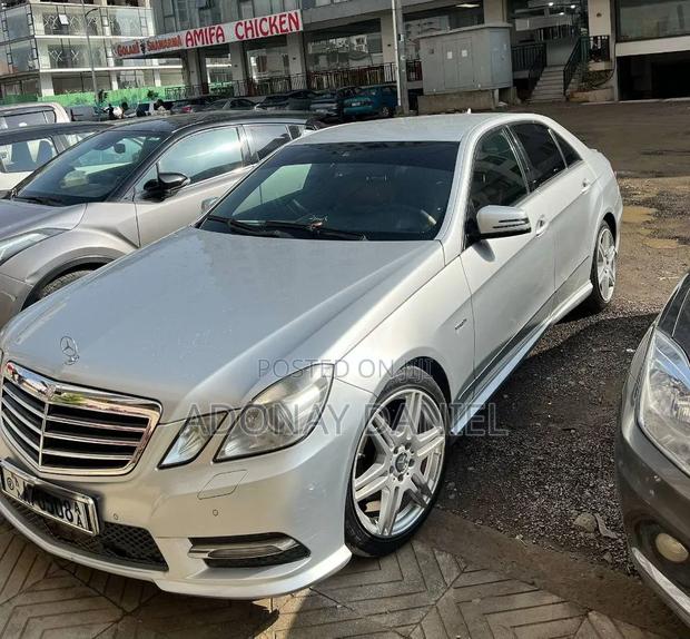 Mercedes-Benz E200 2013 Silver