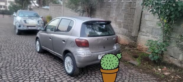 Toyota Yaris 2023 Gray