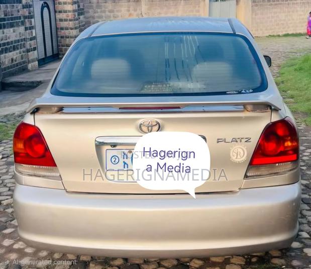 Toyota Platz 2005 Silver
