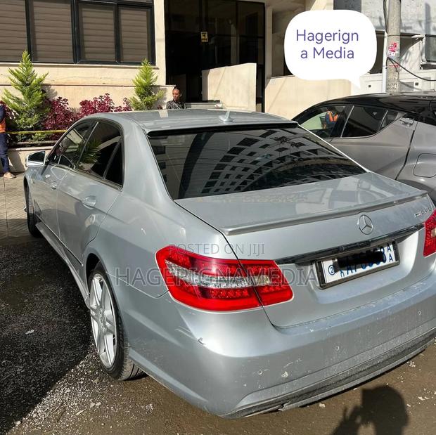 Mercedes-Benz E200 2014 Silver