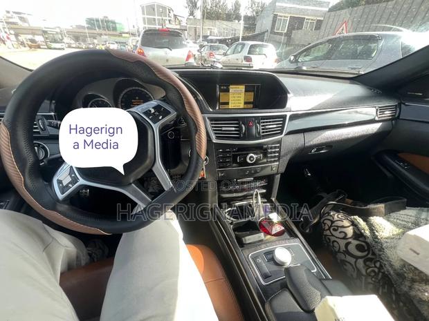 Mercedes-Benz E200 2014 Silver