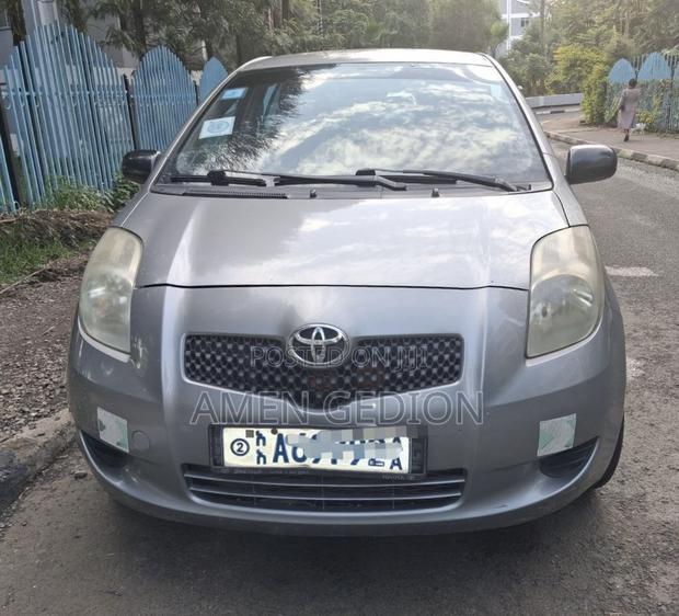 Toyota Yaris 2009 Silver