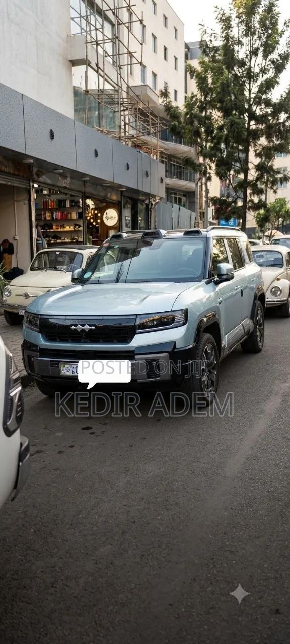 BYD Leopard 8 2.0 Hybrid AWD 2025 Blue