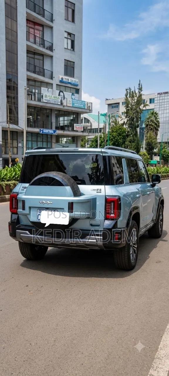 BYD Leopard 8 2.0 Hybrid AWD 2025 Blue