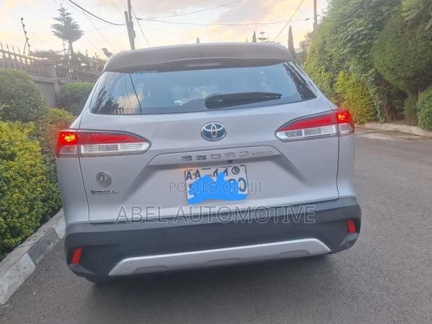 Toyota Corolla 2023 Silver