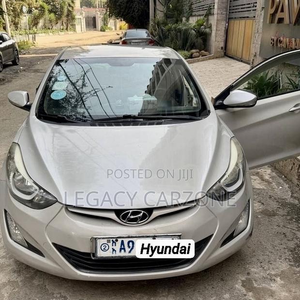 Hyundai Elantra 2015 White