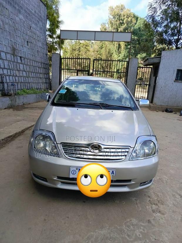 Toyota Corolla 2003 Gold