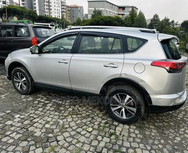 Toyota RAV4 2015 Silver