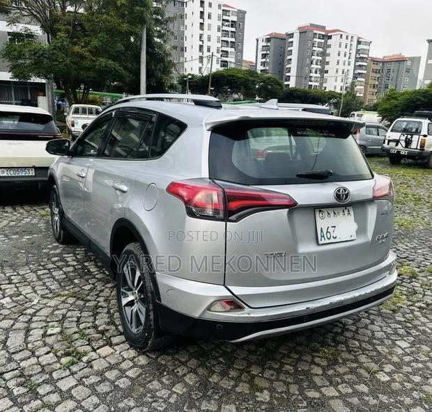 Toyota RAV4 2015 Silver