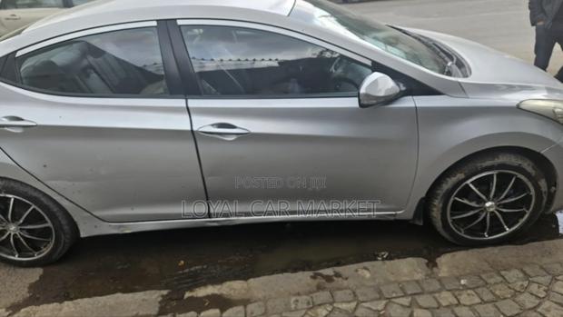Hyundai Elantra 2013 Silver