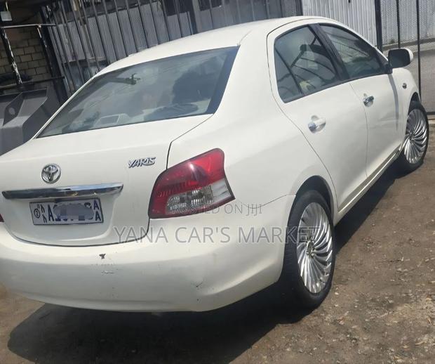 Toyota Yaris 1.3 VVT-i 2008 White