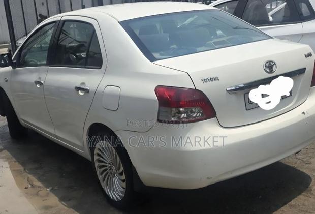 Toyota Yaris 1.3 VVT-i 2008 White