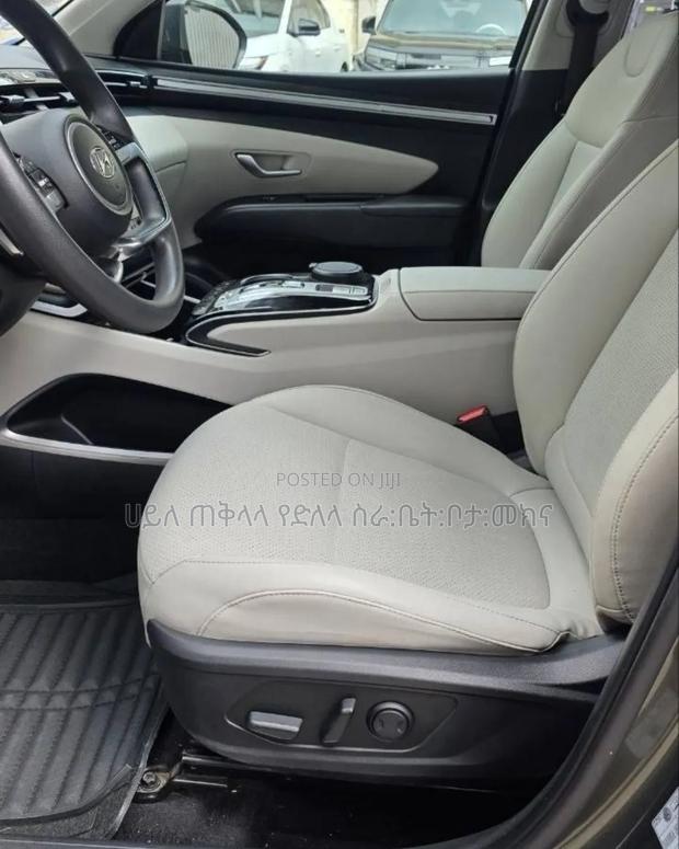 Hyundai Tucson 2023 Gray