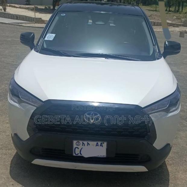 Toyota Corolla 2024 White