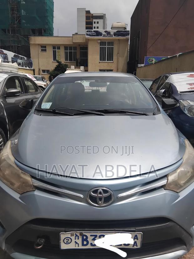 Toyota Yaris 2015 Blue