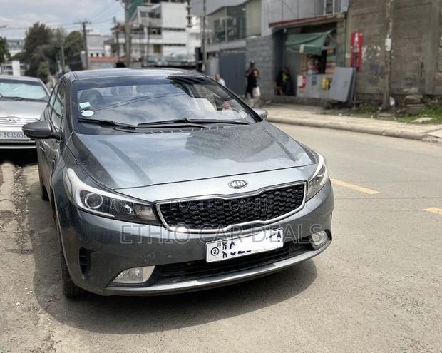 Kia Cerato 2018 Gray