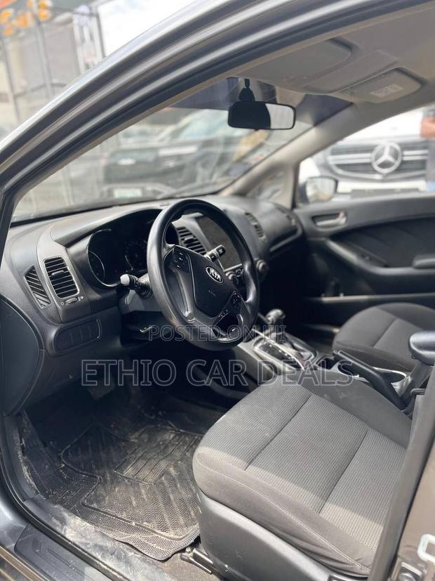 Kia Cerato 2018 Gray