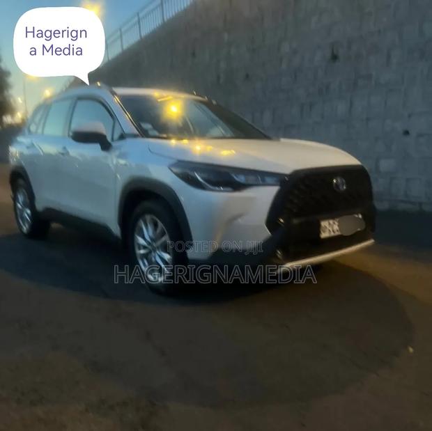 Toyota Corolla 2022 White