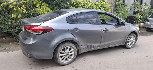 Kia Cerato 2018 Gray