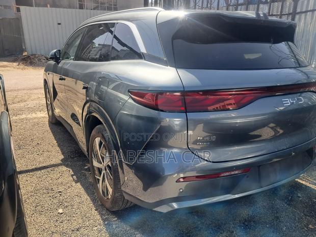 New BYD Tang EV 2025