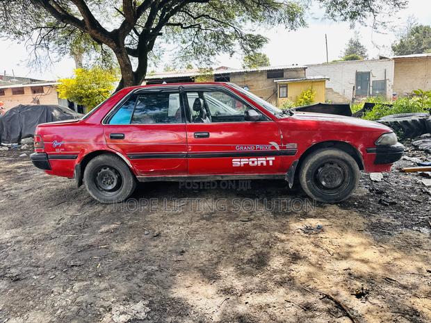Toyota Carina 1.5 FWD Sedan 1990 Red