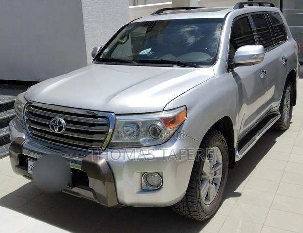 Toyota Land Cruiser 2015 Silver