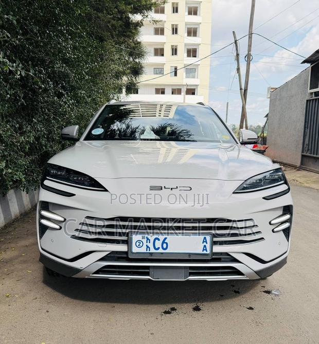 BYD Song Plus DM-i 2024 Gray