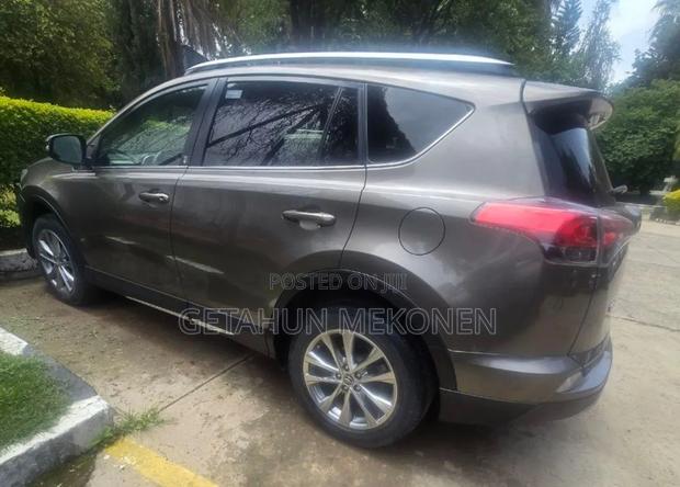 Toyota RAV4 2018