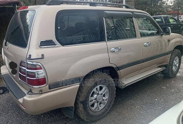 Toyota Land Cruiser 2003 Beige
