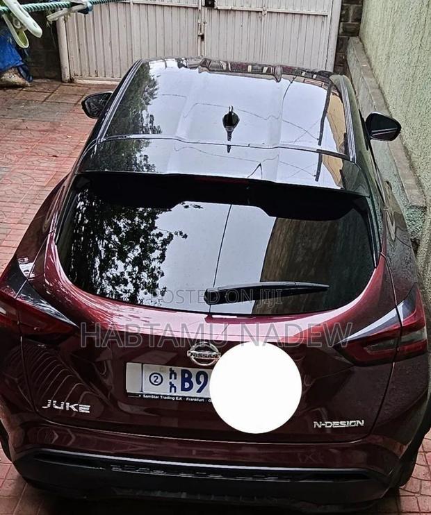 Nissan Juke 2021 Red