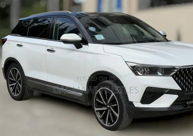 Bestune T77 1.2 FWD 2022 White