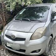 Toyota Yaris 2010 Silver for sale