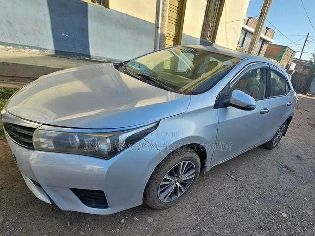 Toyota Corolla 2014 Blue